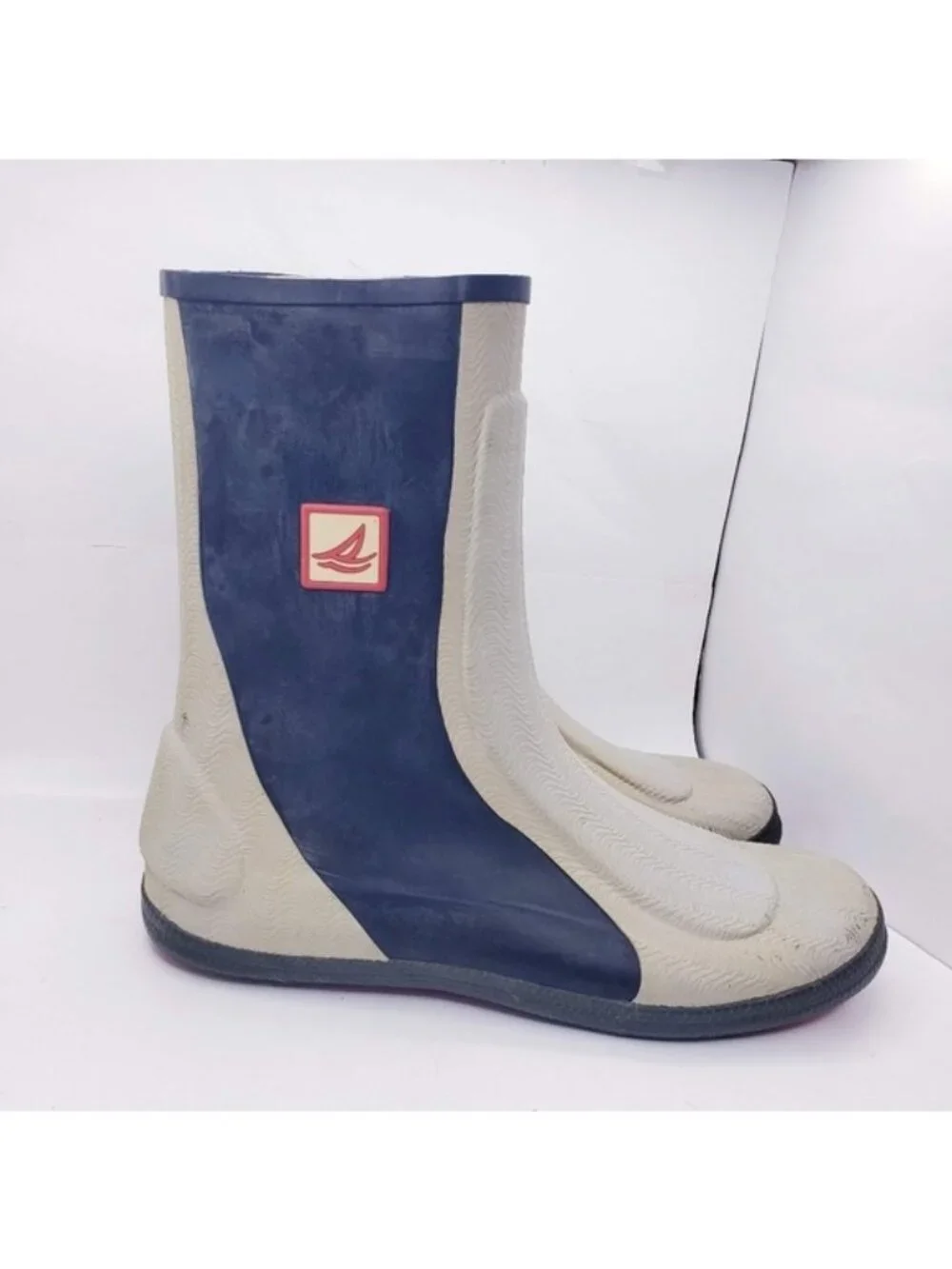 Sperry dinghy men some